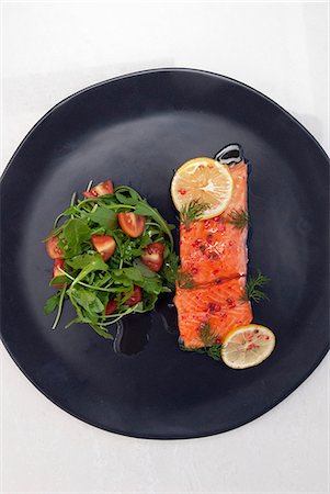 simsearch:659-08940232,k - Salmon poached in olive oil, Salmon confit Stock Photo - Premium Royalty-Free, Code: 659-08897256