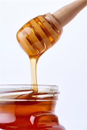 simsearch:659-08904500,k - Honey trickling into a glass Stockbilder - Premium RF Lizenzfrei, Bildnummer: 659-08897260