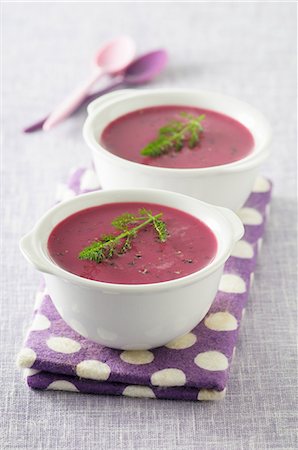 Beetroot soup Foto de stock - Sin royalties Premium, Código: 659-08904555