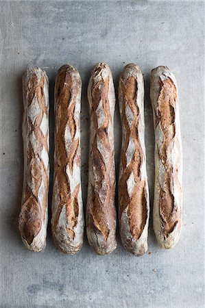 farmhouse bread - Baguette de Campagne (French baguettes) Foto de stock - Sin royalties Premium, Código: 659-08905190