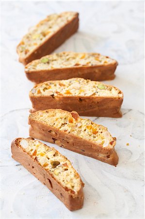 Gluten-free apricot & pistachio biscotti Stock Photo - Premium Royalty-Free, Code: 659-08905376