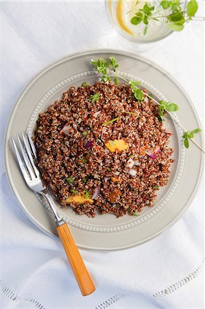 Red quinoa salad with mango Stock Photo - Premium Royalty-Free, Code: 659-08905393