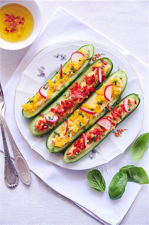 simsearch:659-08939920,k - Cucumbers filled with hummus and radish Stock Photo - Premium Royalty-Free, Code: 659-08905872