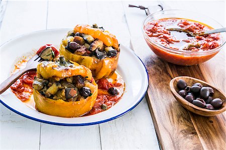 pepper recipe - Yellow peppers stuffed with olives (Naples, Italy) Stock Photo - Premium Royalty-Free, Code: 659-08906224