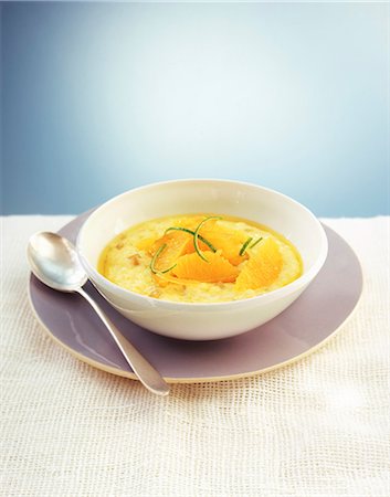 simsearch:659-07027885,k - Lemon pudding with orange fillets Fotografie stock - Premium Royalty-Free, Codice: 659-08906258