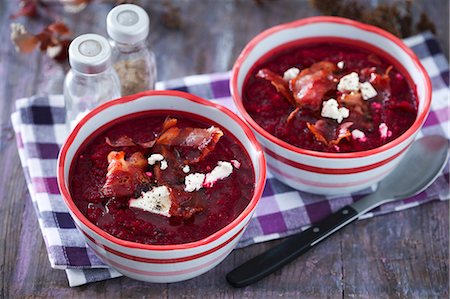 first course - Cream of beetroot soup Stock Photo - Premium Royalty-Free, Code: 659-08906570