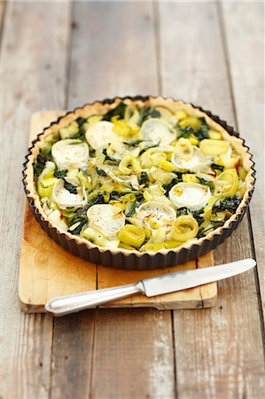 simsearch:659-08939978,k - A spinach, leek and goats' cheese tart Stock Photo - Premium Royalty-Free, Code: 659-08906725