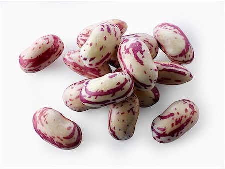 simsearch:659-08896991,k - Fresh picked borlotti beans also known as the cranberry bean or Roman bean Stock Photo - Premium Royalty-Free, Code: 659-08906811