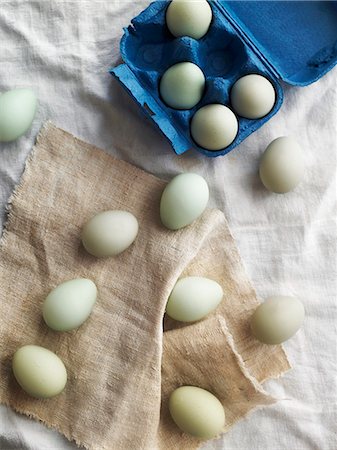 egg still life - White eggs and blue egg box Stock Photo - Premium Royalty-Free, Code: 659-08903003