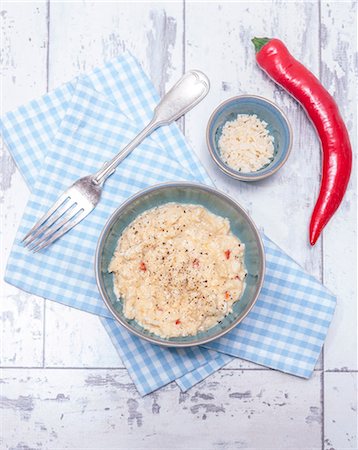 simsearch:659-07739623,k - Scrambled eggs with chilli and cheese Foto de stock - Sin royalties Premium, Código: 659-08903337