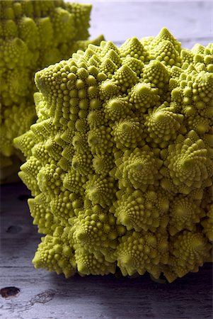 Close up of Romanesco broccoli Foto de stock - Sin royalties Premium, Código: 659-08903537