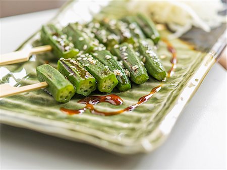 Okra skewers with sesame seeds Photographie de stock - Premium Libres de Droits, Code: 659-08903735