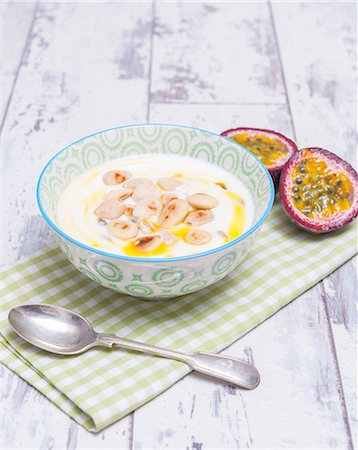 simsearch:659-03531927,k - Yoghurt with passion fruit and almonds Stock Photo - Premium Royalty-Free, Code: 659-08903972