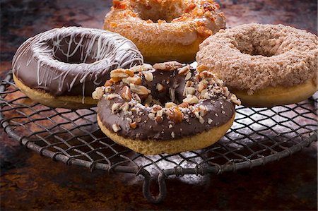 simsearch:659-06186072,k - Various different doughnuts Stock Photo - Premium Royalty-Free, Code: 659-08939904