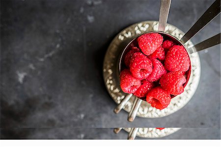 simsearch:659-06154937,k - Fresh raspberries in silver cups Stock Photo - Premium Royalty-Free, Code: 659-08940034