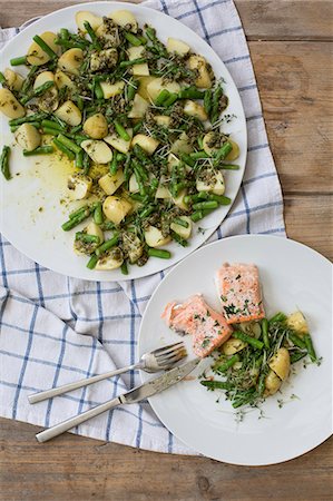 simsearch:659-07959344,k - Potatoes with asparagus and salmon Stock Photo - Premium Royalty-Free, Code: 659-08940232