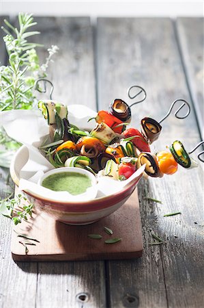 Vegetable kebabs with mint sauce Stock Photo - Premium Royalty-Free, Code: 659-08940318