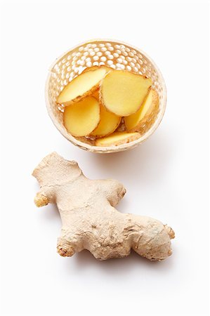 Ginger, whole and sliced Stock Photo - Premium Royalty-Free, Code: 659-08940893