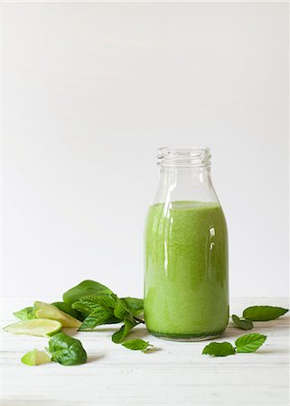 simsearch:659-08940253,k - A bottle of spinach, mint and lime smoothie Stock Photo - Premium Royalty-Free, Code: 659-08941003