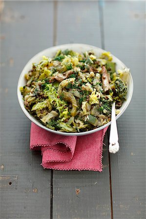 simsearch:659-08513197,k - Braised savoy cabbage with black lentils, green pepper, courgette and mushrooms Stock Photo - Premium Royalty-Free, Code: 659-09124263