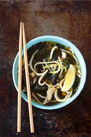 stock - Asian-style chicken broth with wakame and lemon Stock Photo - Premium Royalty-Free, Code: 659-09124293