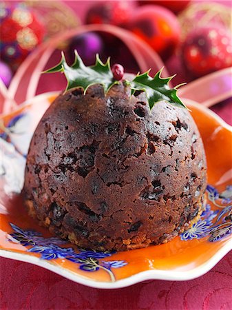 simsearch:659-09125722,k - Glace Fruit Christmas Pudding Stock Photo - Premium Royalty-Free, Code: 659-09124417