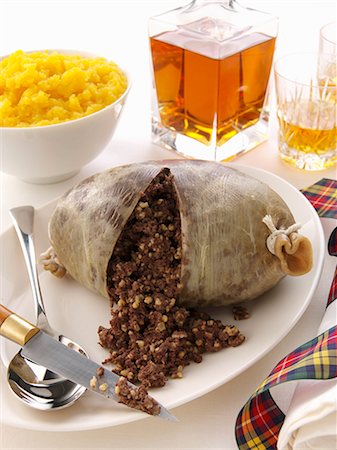 A whole traditional Burns Night haggisspilt open Stock Photo - Premium Royalty-Free, Code: 659-09124495