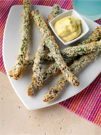 simsearch:659-01849805,k - Fried asparagus and mayonnaise dip Stock Photo - Premium Royalty-Free, Code: 659-09124633
