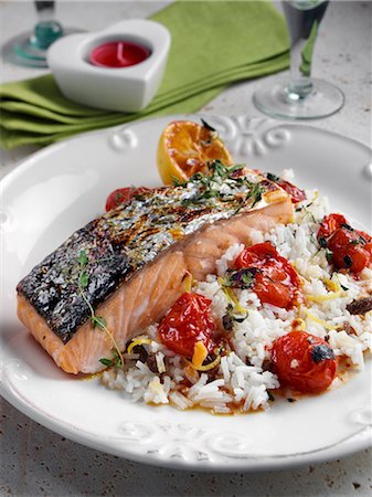 simsearch:659-06901931,k - Roasted Salmon with cherry tomatoes and coconut rice Photographie de stock - Premium Libres de Droits, Code: 659-09124653