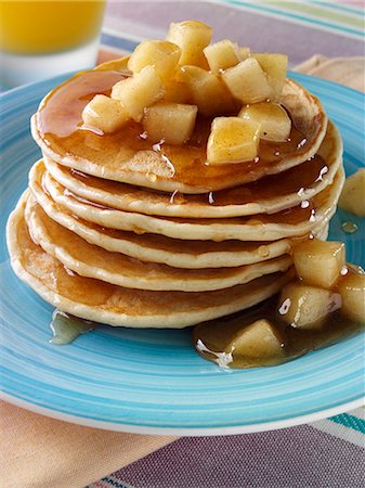 simsearch:659-09124936,k - Stack of pancakes with honey Stock Photo - Premium Royalty-Free, Code: 659-09124665