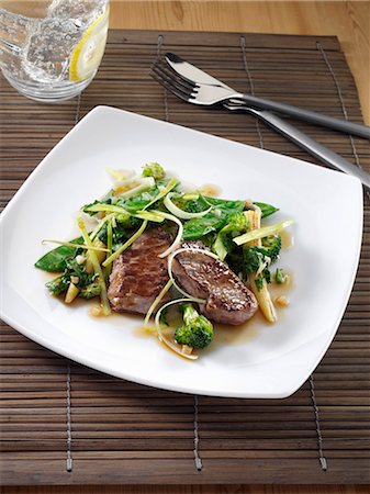 Lamb medallions Stock Photo - Premium Royalty-Free, Code: 659-09124708