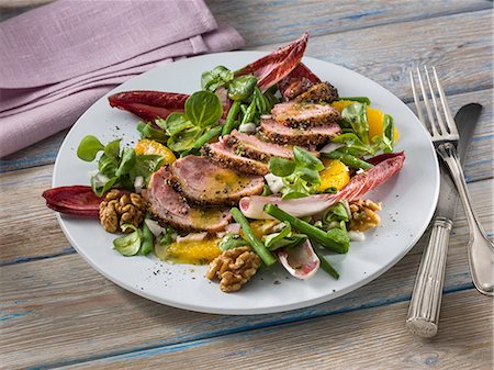 simsearch:659-06494805,k - Duck breast salad Stock Photo - Premium Royalty-Free, Code: 659-09124736