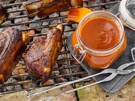 simsearch:659-08419424,k - Chipotle BBQ sauce Stock Photo - Premium Royalty-Free, Code: 659-09124776