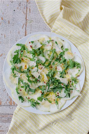 A chedder, parmesan and rocket salad (top view) Stock Photo - Premium Royalty-Free, Code: 659-09124891