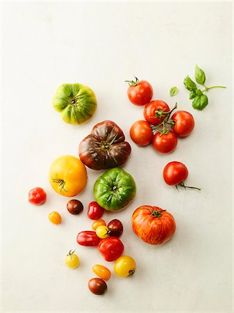 simsearch:659-09125566,k - Various Heirloom Tomatoes Photographie de stock - Premium Libres de Droits, Code: 659-09125144