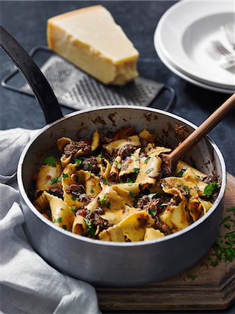 Pappardelle Ragu in a pan Stock Photo - Premium Royalty-Free, Code: 659-09125677