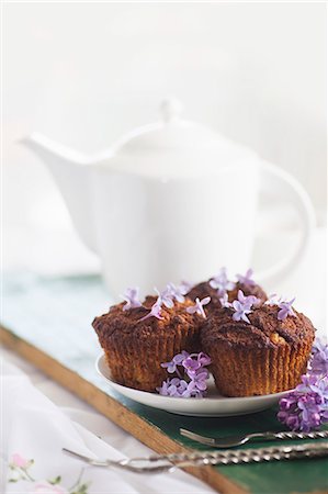 Gluten-free muffins with rhubarb Stock Photo - Premium Royalty-Free, Code: 659-09125780