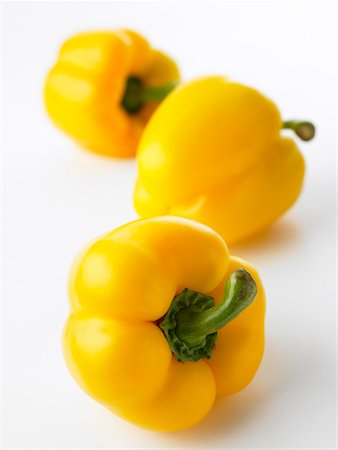 simsearch:659-01859414,k - Yellow Bell Pepper Stock Photo - Premium Royalty-Free, Code: 659-01844126