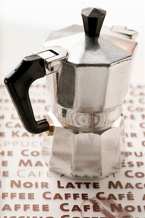 simsearch:659-01844438,k - Espresso machine Stock Photo - Premium Royalty-Free, Code: 659-01844437