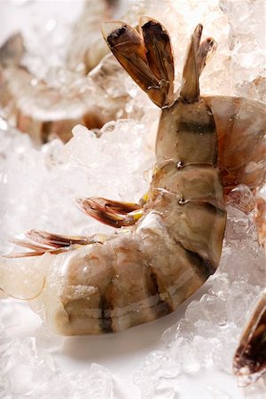 simsearch:659-01853208,k - King prawns without heads on ice Stock Photo - Premium Royalty-Free, Code: 659-01844738