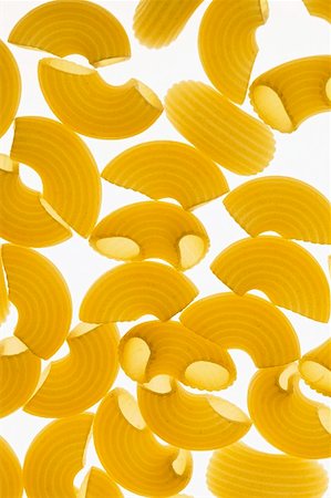 Macaroni coude Photographie de stock - Premium Libres de Droits, Code: 659-01845626