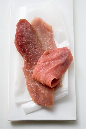 simsearch:659-01843991,k - Pork, turkey and veal escalopes on paper Stock Photo - Premium Royalty-Free, Code: 659-01845809