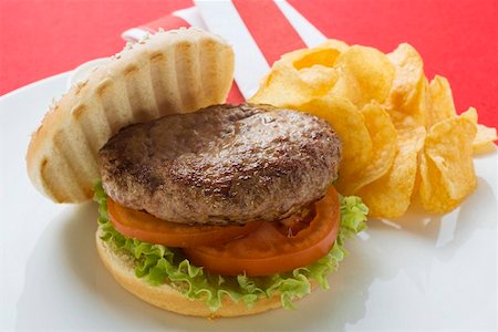 simsearch:659-01847504,k - Hamburger with potato crisps Stock Photo - Premium Royalty-Free, Code: 659-01846118