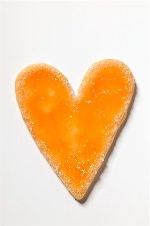 simsearch:659-01842413,k - Glazed and sugared heart-shaped biscuit Foto de stock - Sin royalties Premium, Código: 659-01846173