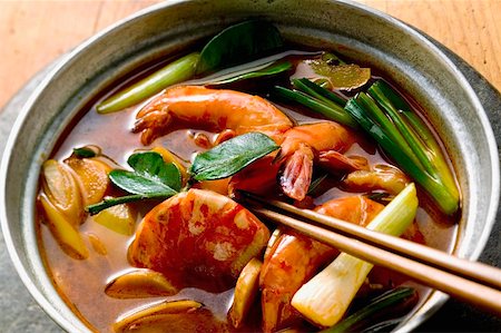 Shrimp soup with spring onions (Thailand) Foto de stock - Sin royalties Premium, Código: 659-01846820