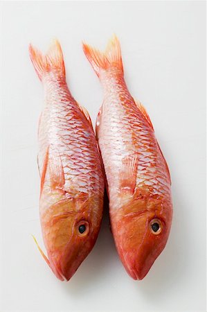 simsearch:659-01844483,k - Two fresh red mullet Stock Photo - Premium Royalty-Free, Code: 659-01846992