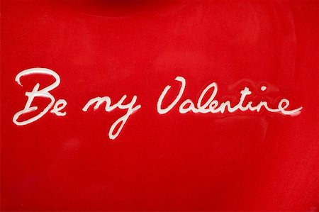 simsearch:659-01846629,k - The words Be my Valentine on red plate (close-up) Stock Photo - Premium Royalty-Free, Code: 659-01847207