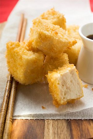 Breaded tofu cubes (Asia) Foto de stock - Sin royalties Premium, Código: 659-01847883