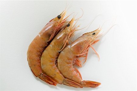 simsearch:659-01864694,k - Trois crevettes Photographie de stock - Premium Libres de Droits, Code: 659-01848100