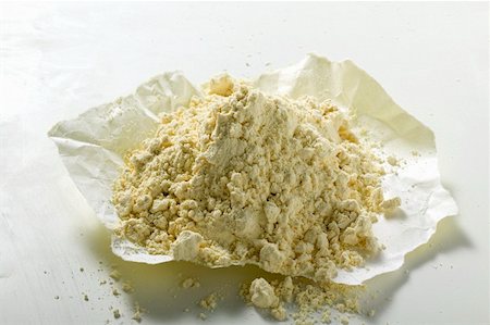 Chick-pea flour on paper Stock Photo - Premium Royalty-Free, Code: 659-01848140